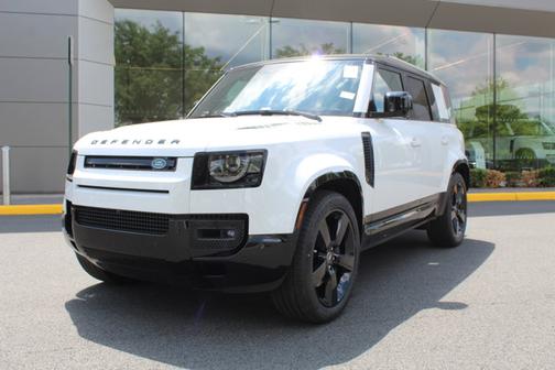 2025 Land Rover Defender X-Dynamic SE