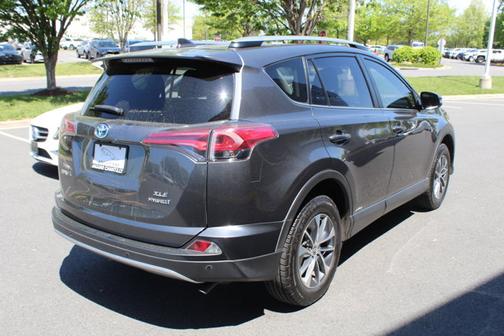 2018 Toyota RAV4 Hybrid LE