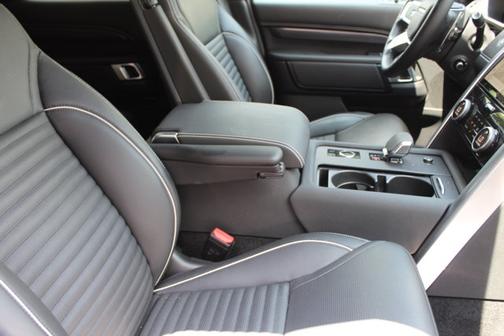 2024 Land Rover Discovery Metropolitan Edition