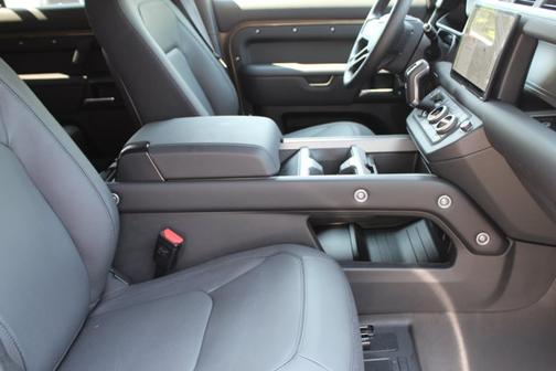 2025 Land Rover Defender X