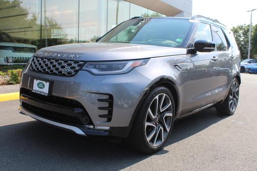 2024 Land Rover Discovery Metropolitan Edition