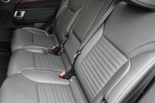 2024 Land Rover Discovery Dynamic SE