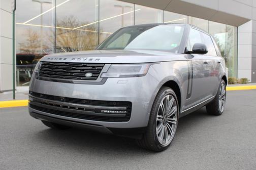 2025 Land Rover Range Rover SE