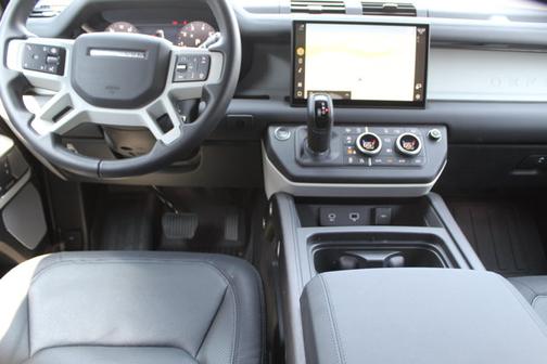 2024 Land Rover Defender X-Dynamic SE