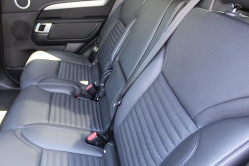 2025 Land Rover Discovery Dynamic SE