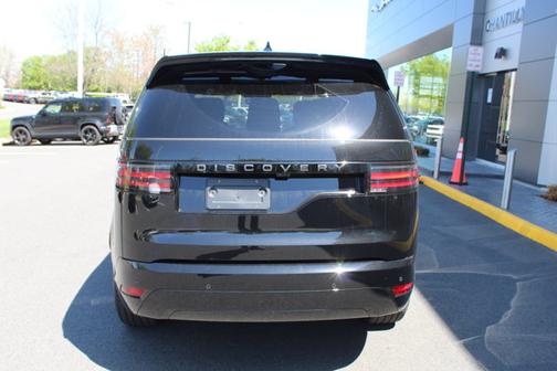 2025 Land Rover Discovery Dynamic SE