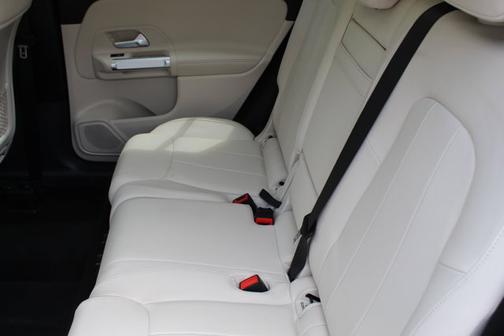 2023 Mercedes-Benz GLB 250 GLB 250