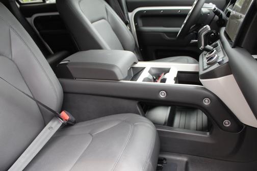 2025 Land Rover Defender S