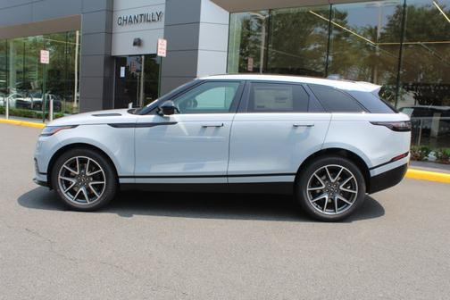 2026 Land Rover Range Rover Velar Dynamic SE
