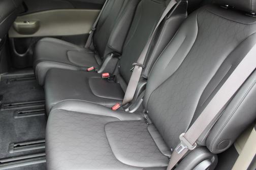 2025 Kia Carnival Hybrid EX