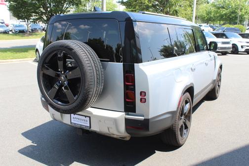 2024 Land Rover Defender S