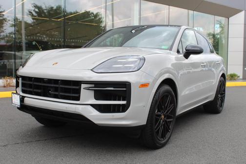 2025 Porsche Cayenne S