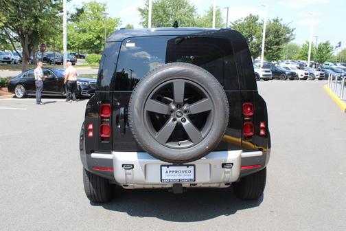 2025 Land Rover Defender S