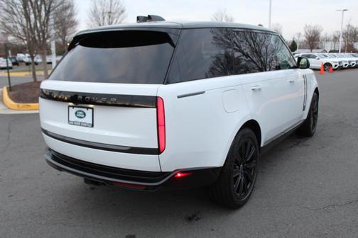 2025 Land Rover Range Rover Autobiography