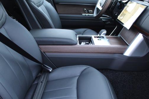 2025 Land Rover Range Rover Autobiography