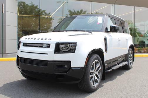2025 Land Rover Defender X-Dynamic SE