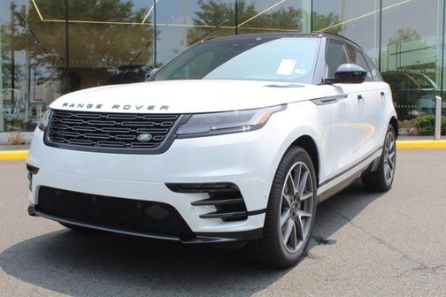 2026 Land Rover Range Rover Velar Dynamic SE