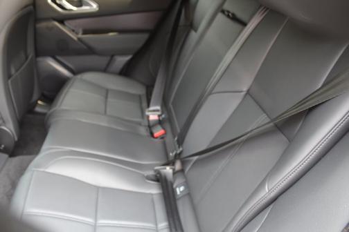 2026 Land Rover Range Rover Velar Dynamic SE