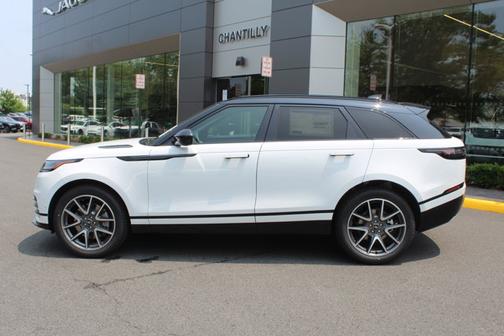 2026 Land Rover Range Rover Velar Dynamic SE
