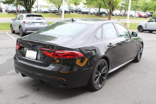 2024 Jaguar XF R-Dynamic SE