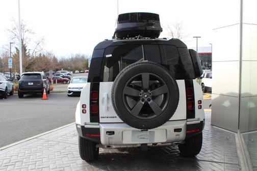 2025 Land Rover Defender S