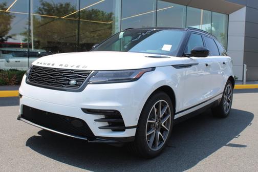 2026 Land Rover Range Rover Velar Dynamic SE