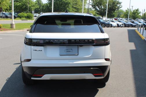 2026 Land Rover Range Rover Velar Dynamic SE