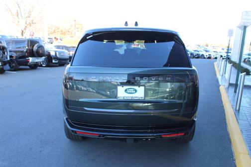 2025 Land Rover Range Rover SE