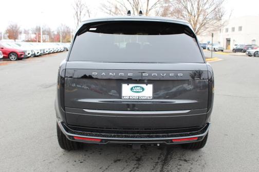 2025 Land Rover Range Rover SE