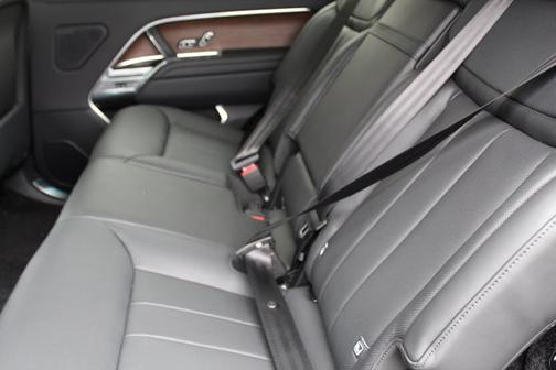 2025 Land Rover Range Rover SE