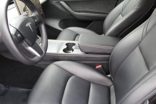 2023 Tesla Model Y 4DR