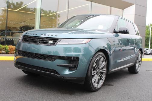 2025 Land Rover Range Rover Sport SE