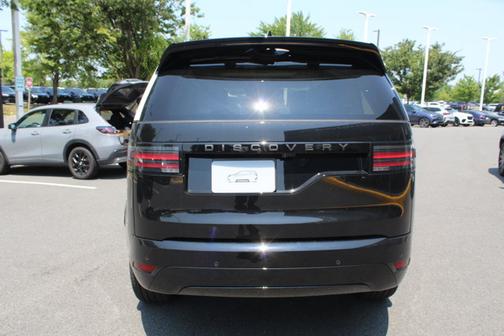 2025 Land Rover Discovery Dynamic SE