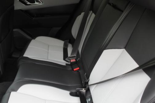 2026 Land Rover Range Rover Velar Dynamic SE