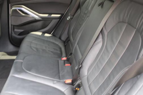 2021 BMW X6 xDrive40i