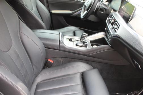 2021 BMW X6 xDrive40i