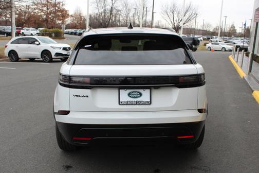 2025 Land Rover Range Rover Velar Dynamic SE