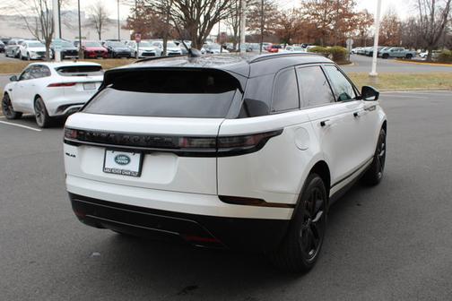 2025 Land Rover Range Rover Velar Dynamic SE