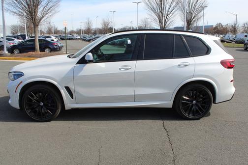 2023 BMW X5 M50i