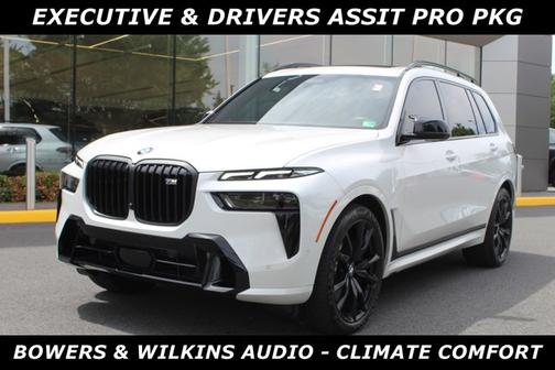 2025 BMW X7 M60i