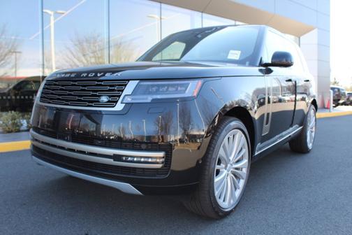 2025 Land Rover Range Rover SE