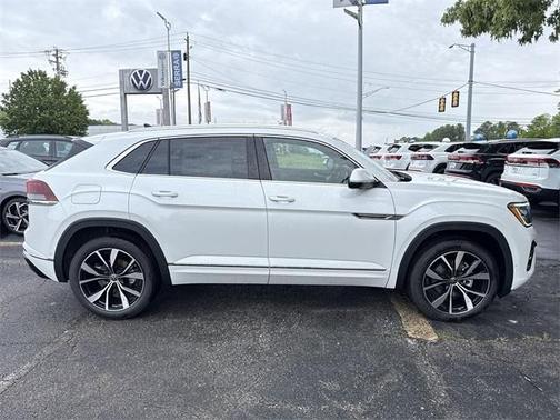 2025 Volkswagen Atlas Cross Sport 2.0T SEL Premium R-Line