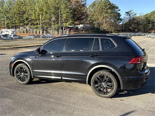 2022 Volkswagen Tiguan 2.0T SE R-Line Black