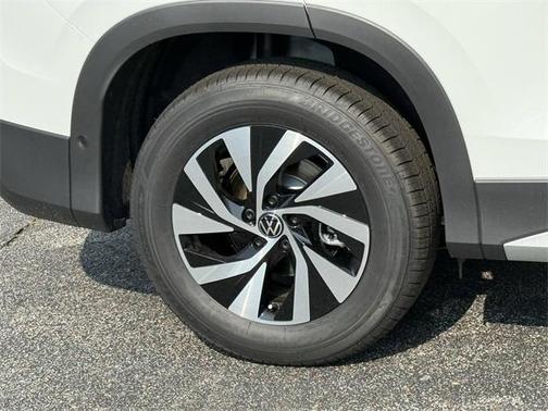 2025 Volkswagen Tiguan 2.0T S