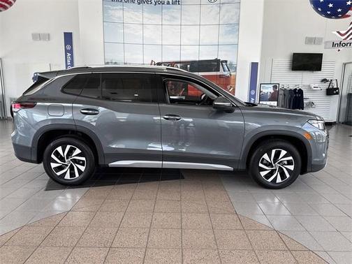 2025 Volkswagen Tiguan 2.0T S