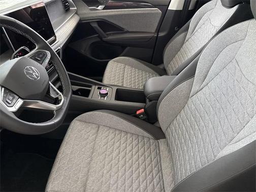 2025 Volkswagen Tiguan 2.0T S