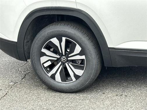 2026 Volkswagen Atlas Cross Sport 2.0T SE