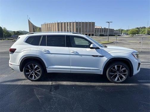 2025 Volkswagen Atlas 2.0T SEL Premium R-Line