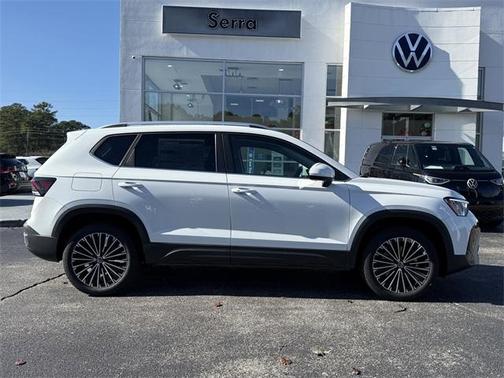 2025 Volkswagen Taos 1.5T SE