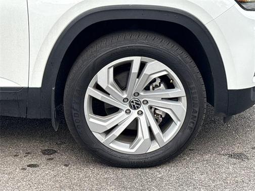 2022 Volkswagen Atlas 3.6L SE w/Technology